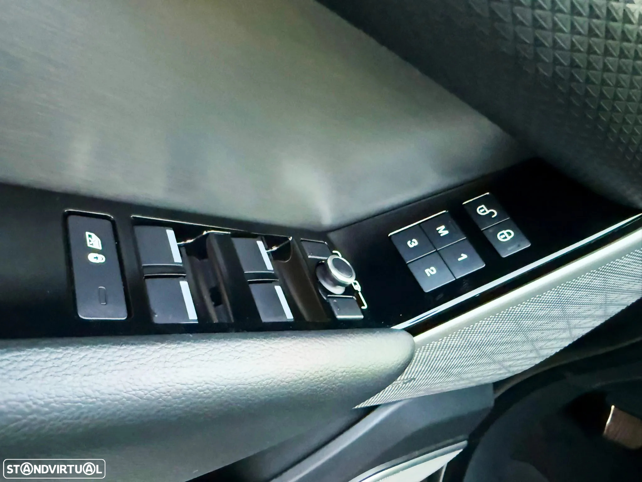 Land Rover Range Rover Velar 2.0 D R-Dynamic HSE - 21