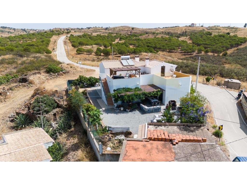 Moradia T3+1 Independente com Vista Mar - Corte António Martins - Grande imagem: 3/33