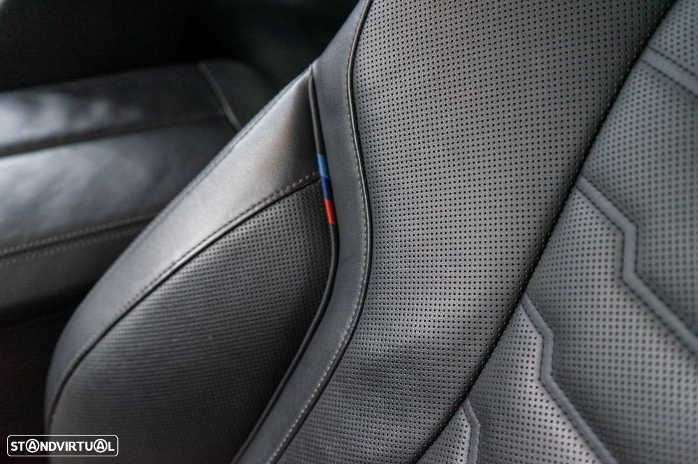 BMW 840 d xDrive Pack M - 29