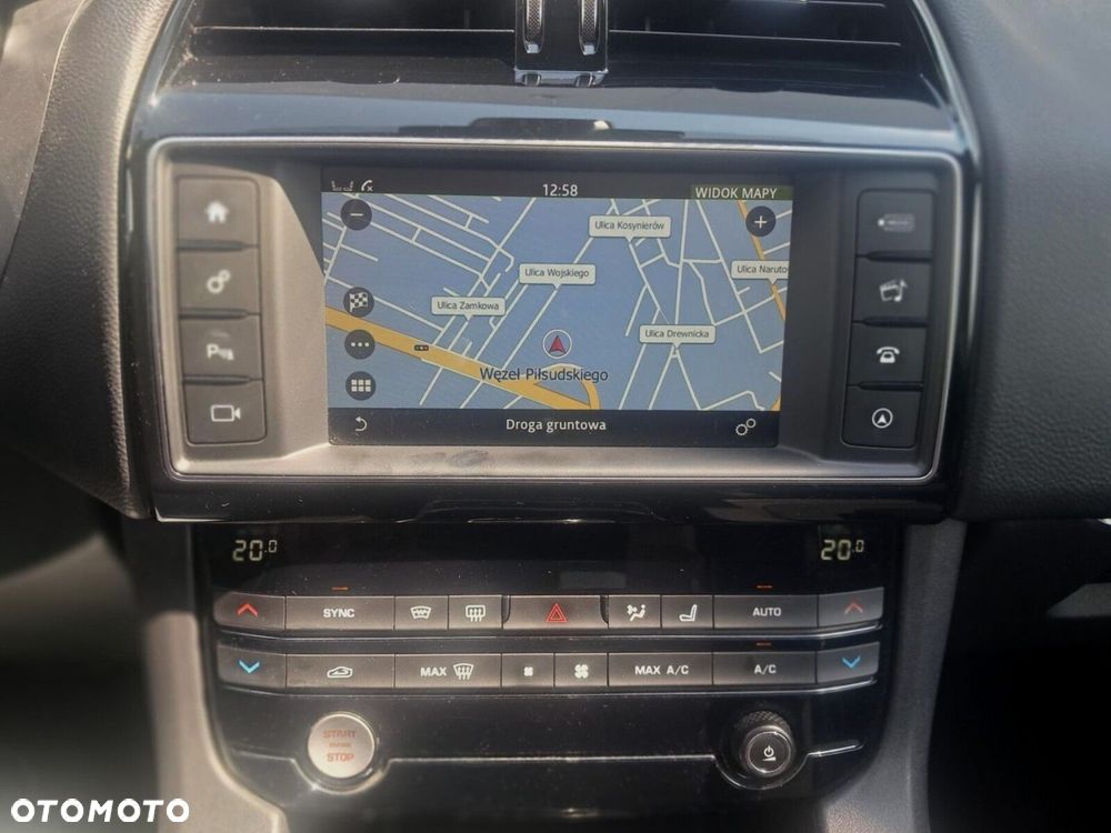 Jaguar F-Pace - 25