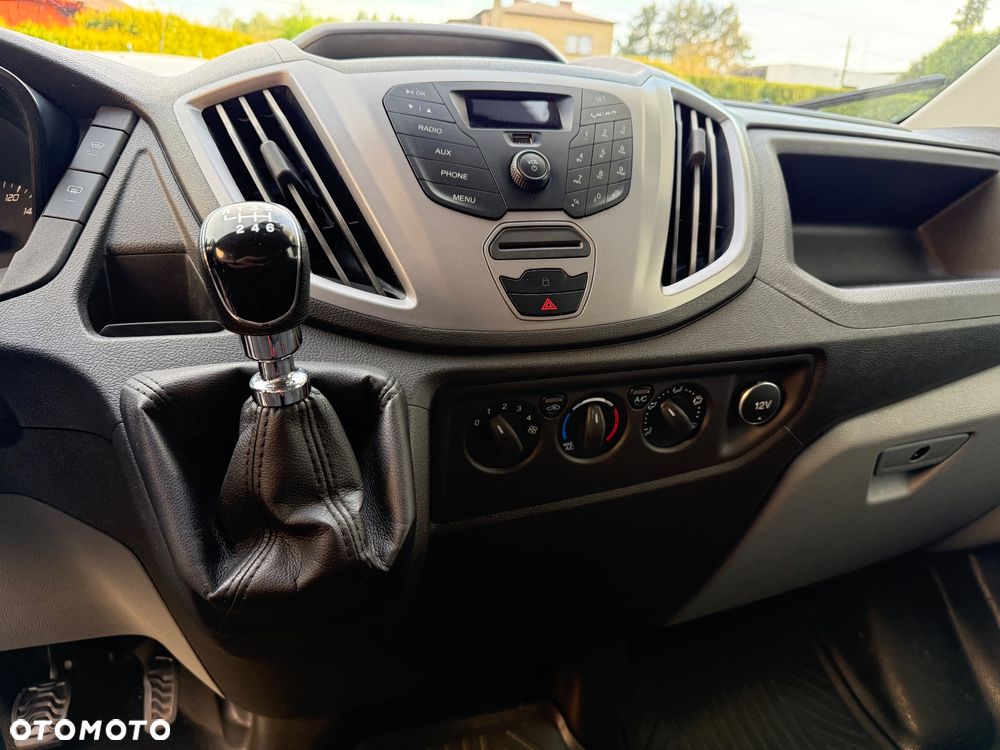 Ford Transit - 10