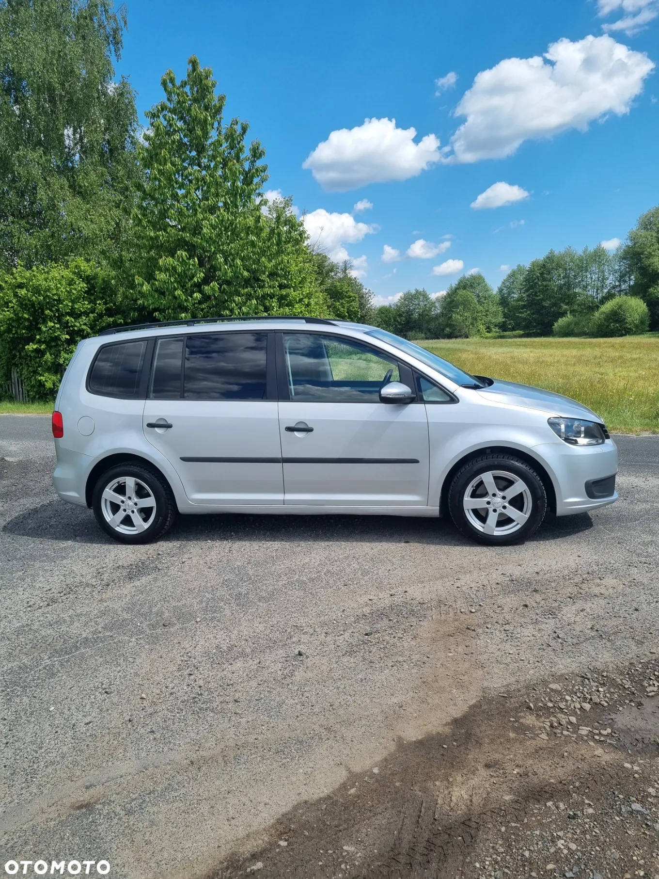 Volkswagen Touran 1.6 TDI DPF BlueMot Comfortline - 3