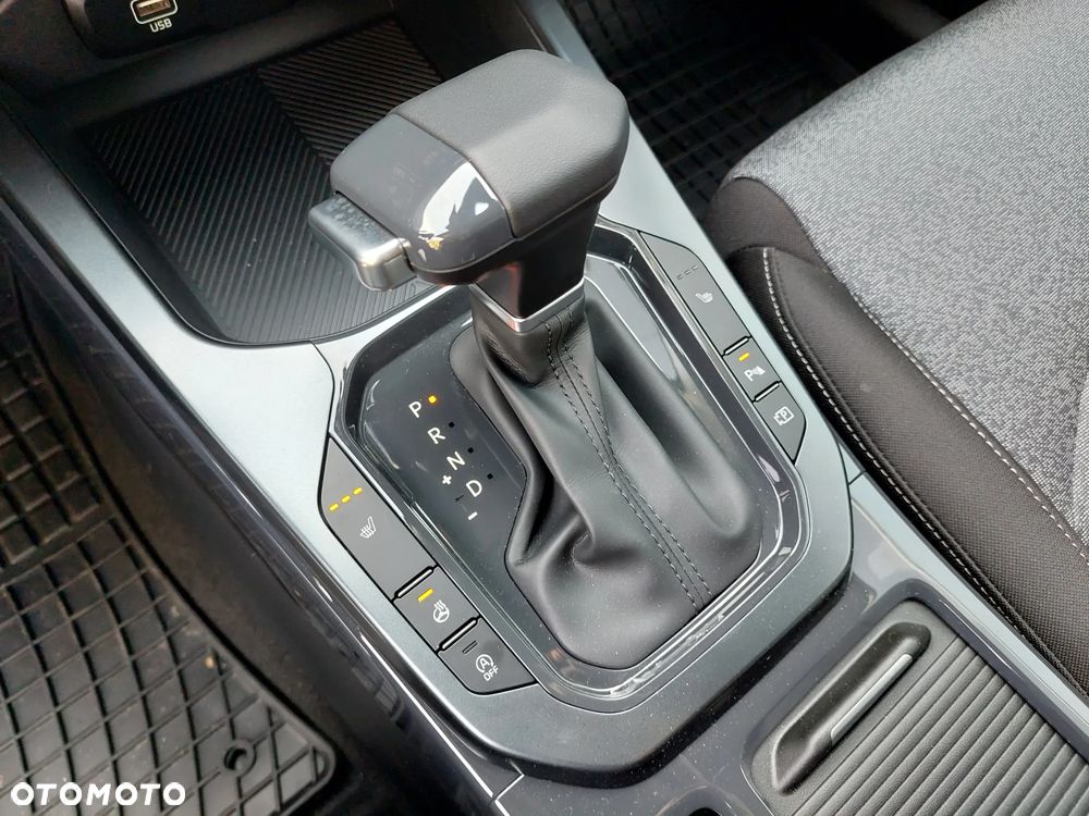Kia XCeed - 18