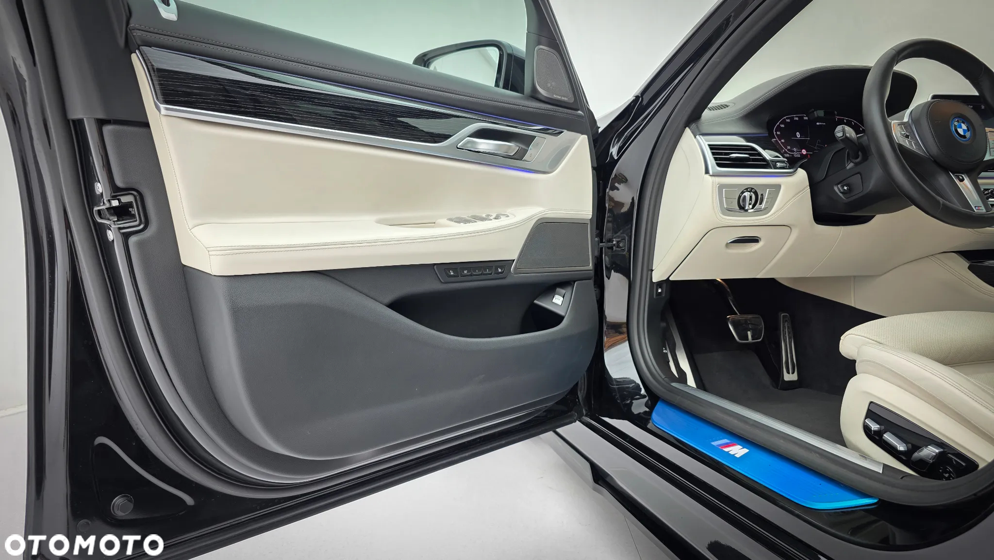 BMW Seria 7 - 20