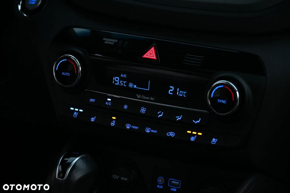 Hyundai Tucson 2.0 CRDi Premium 4WD - 24