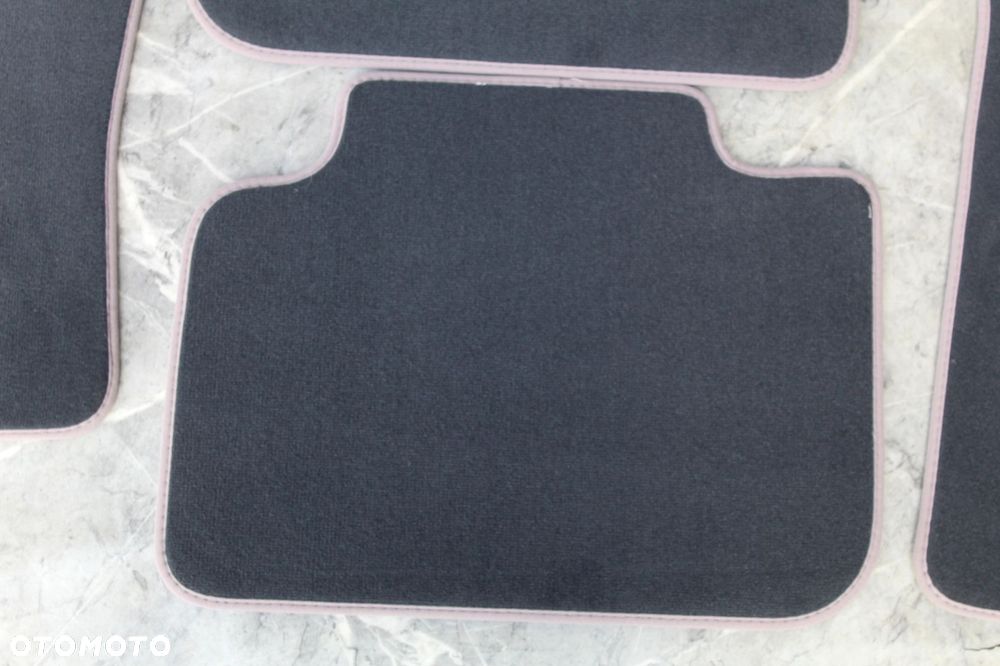 DYWANIKI WELUROWE BMW X2 F39 9484261 NOWE - 6