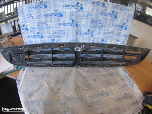 Grelha Friso 51137116963 MINI COOPER 2004 1.4D 75CV 3P PRETO FRT GRE PC FRT - 2