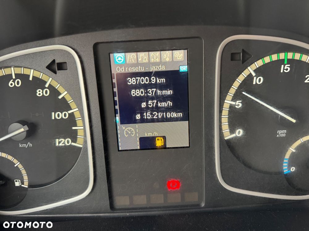 Mercedes-Benz ATEGO - 32