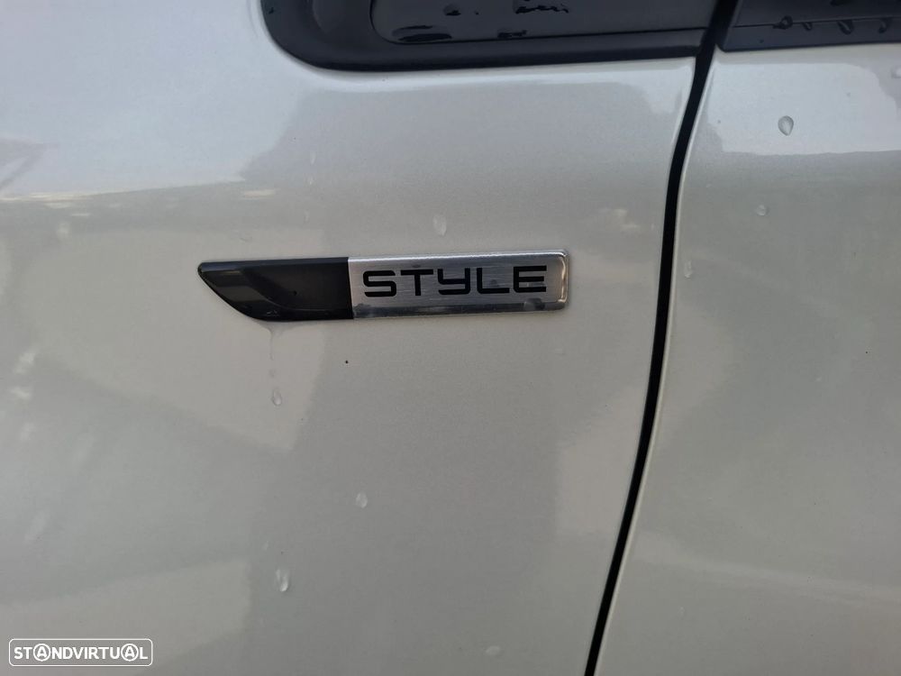 Peugeot 2008 1.2 PureTech Active - 18