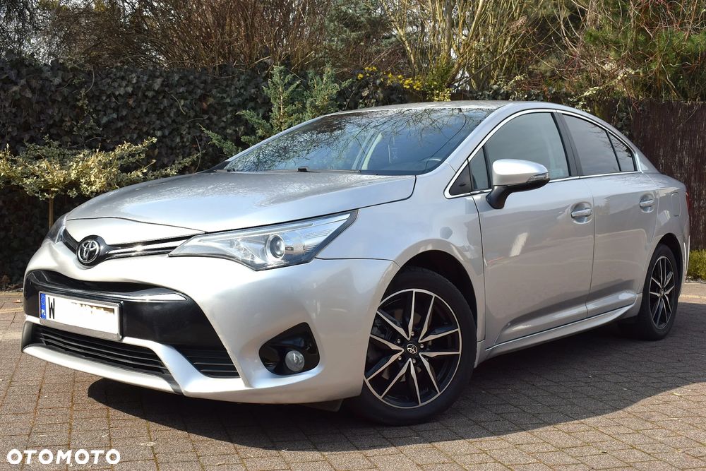 Toyota Avensis 1.8 Premium - 1