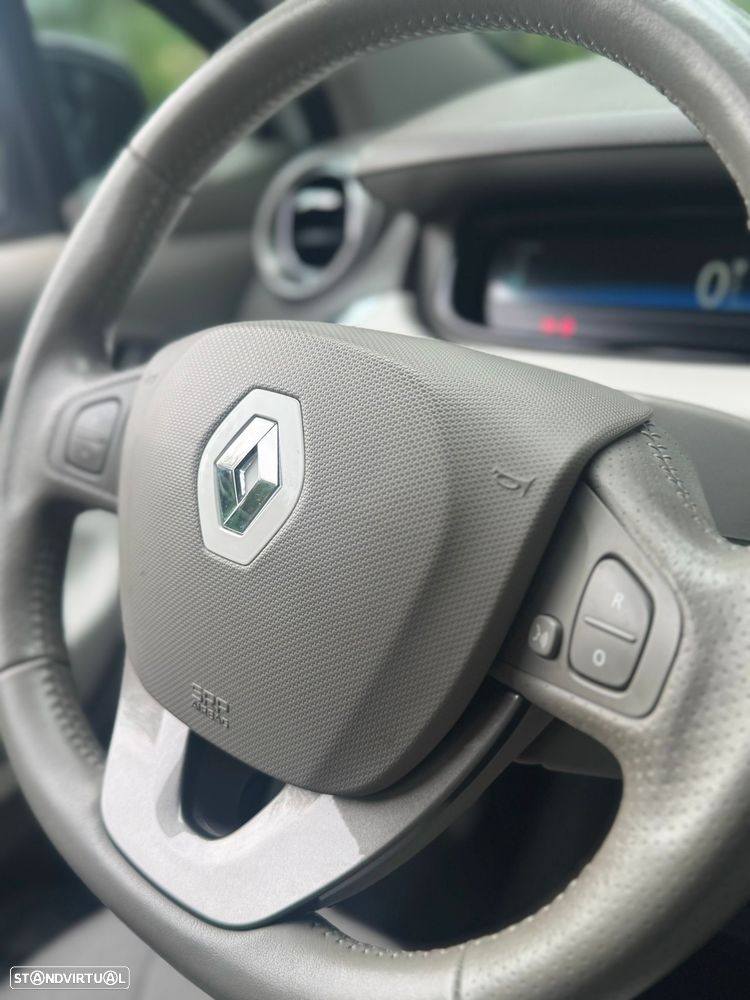 Renault Zoe - 23