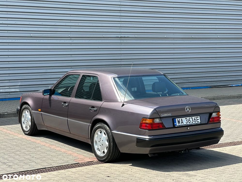 Mercedes-Benz Klasa E - 15