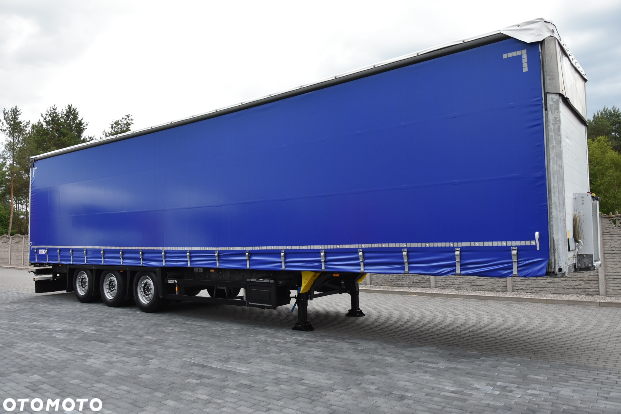 Schmitz Cargobull FIRANKA / VARIOS / COILMULDA /SŁUPKI ROZSUWANE - SYSTEM BDE / DACH PODNOSZONY / 4 POZIOMY JAZDY / OŚ PODNOSZONA  !!! JAK NOWA !!! - 4