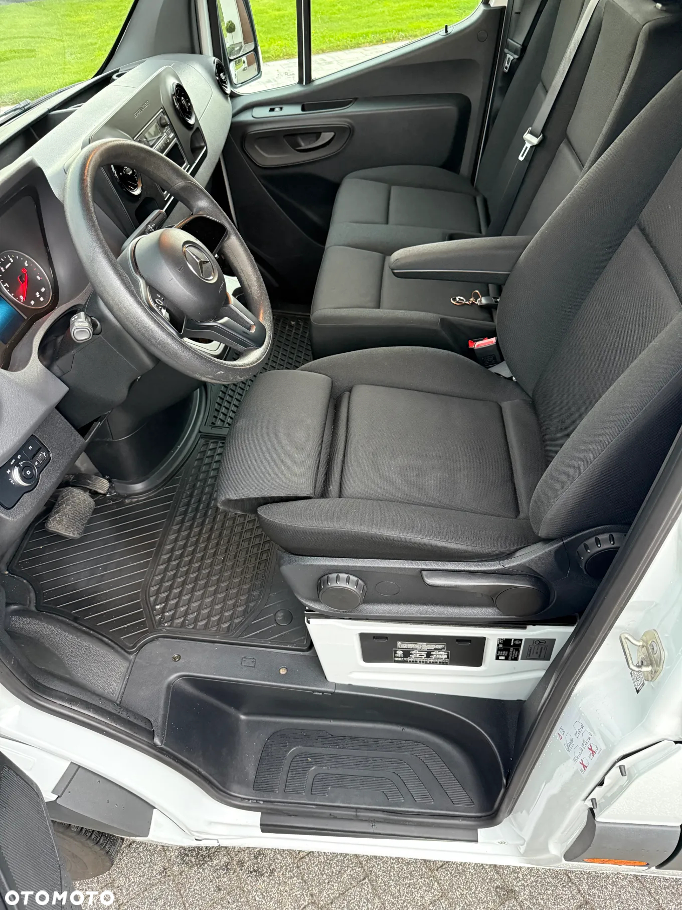 Mercedes-Benz L2H2 SALON PL. 84 tys. km! Stan idealny! - 14