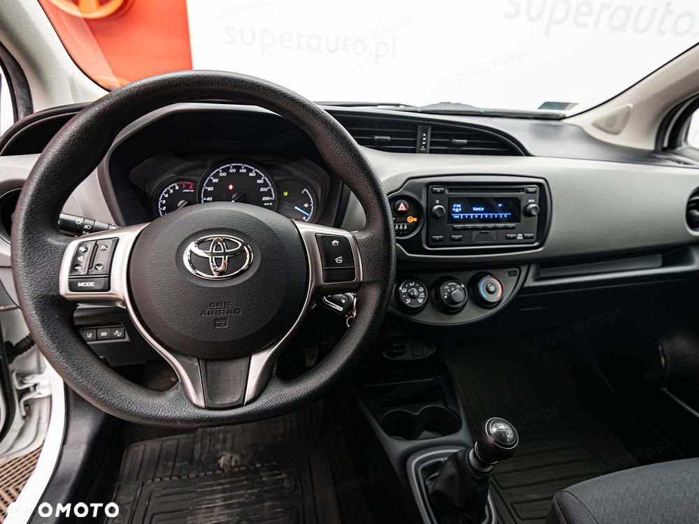 Toyota Yaris Active 1.5 111KM - 14
