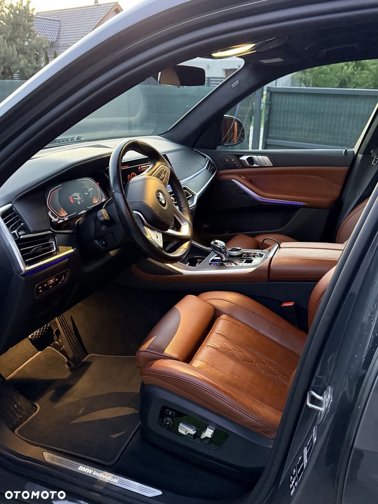 BMW X7 xDrive40i mHEV - 4