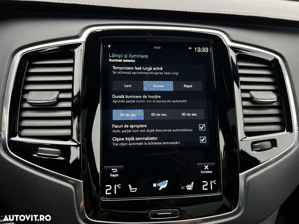 Volvo XC 90 B5 D AWD Plus Dark - 32