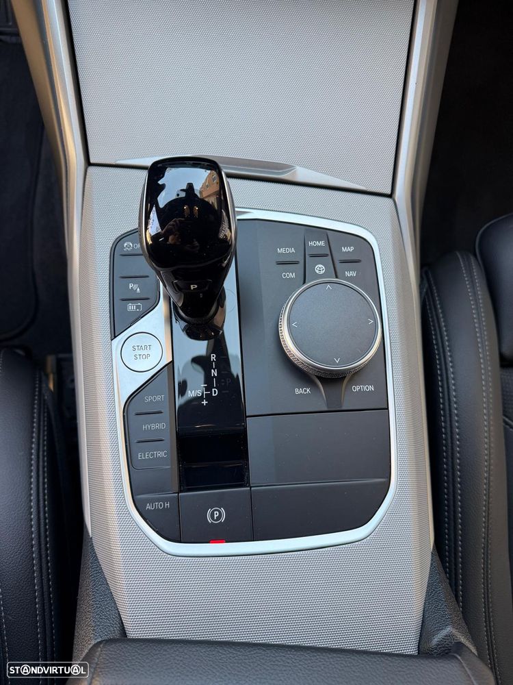 BMW 320 e Line Luxury Auto - 27