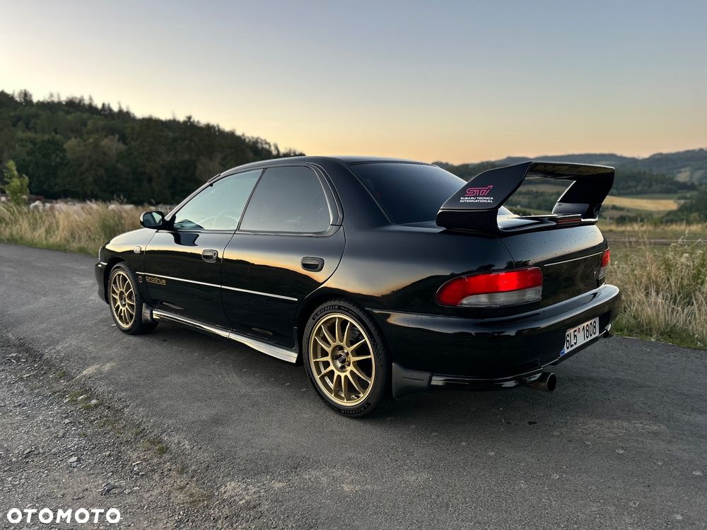 Subaru Impreza 2.0 GT - 4