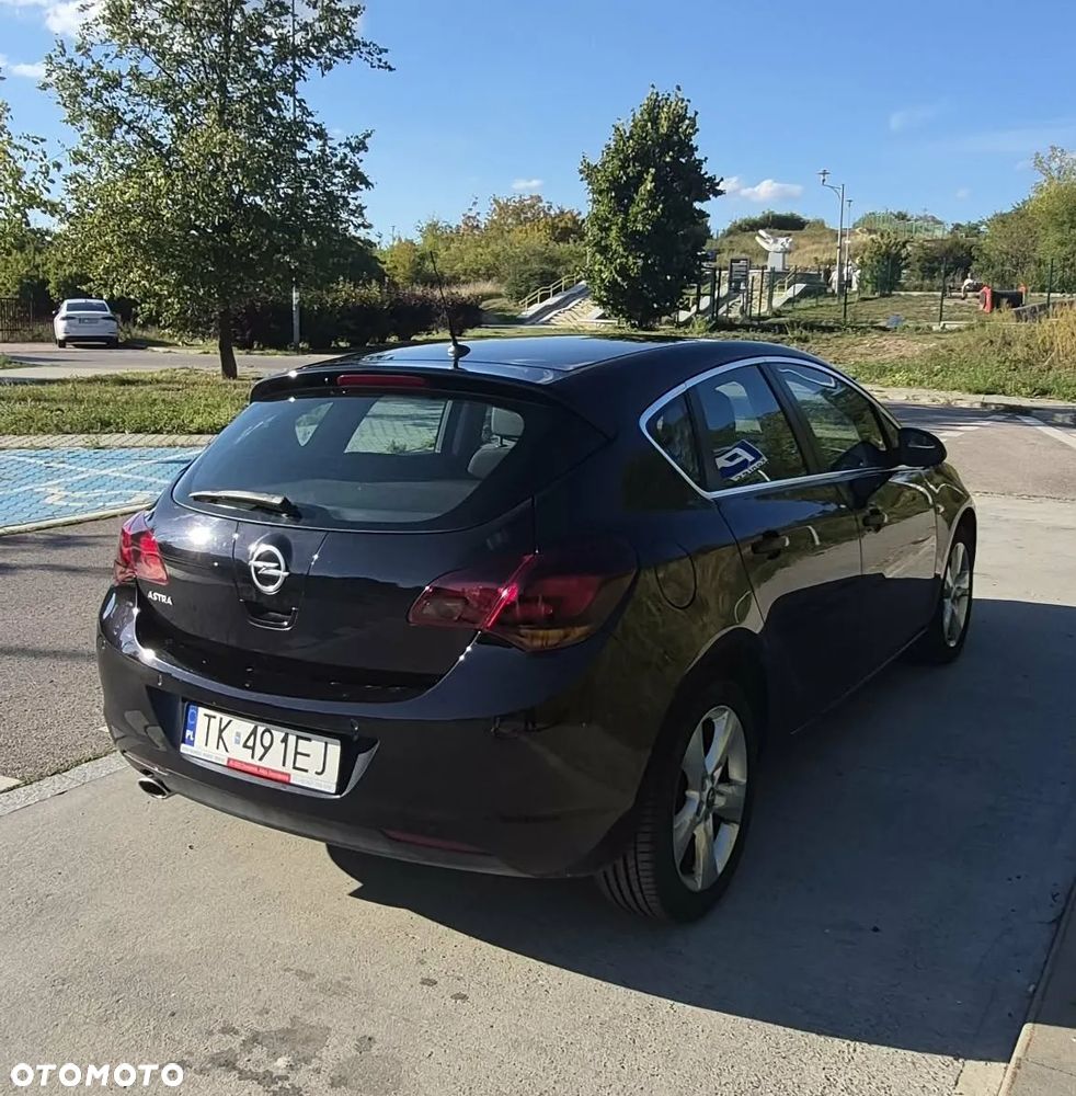 Opel Astra 1.4 T Cosmo - 17