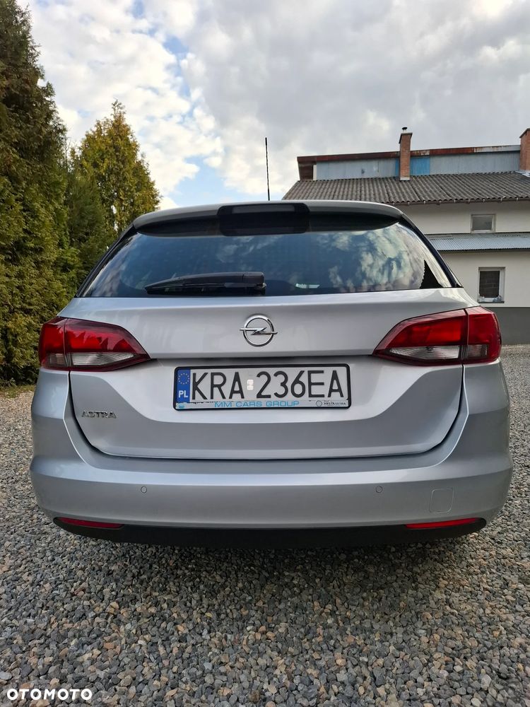 Opel Astra 1.6 CDTI Dynamic - 4