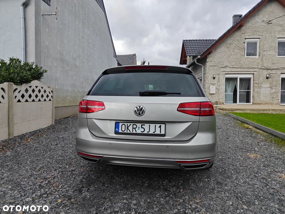 Volkswagen Passat 2.0 TDI Bi-Turbo BMT 4Mot Highline DSG - 20
