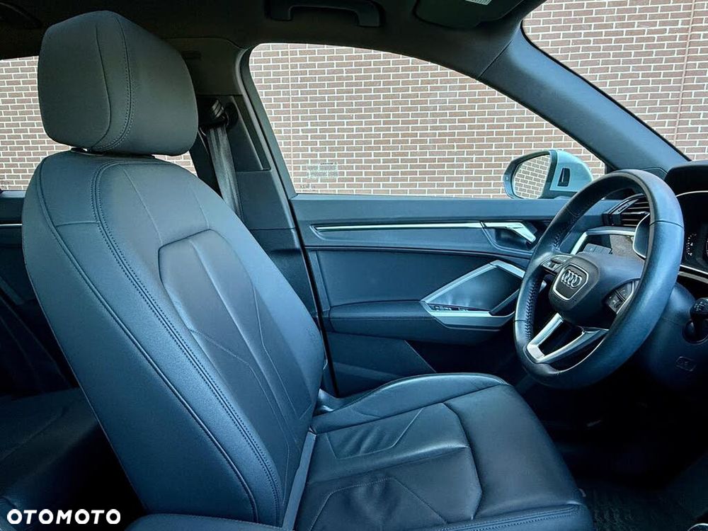 Audi Q3 - 18