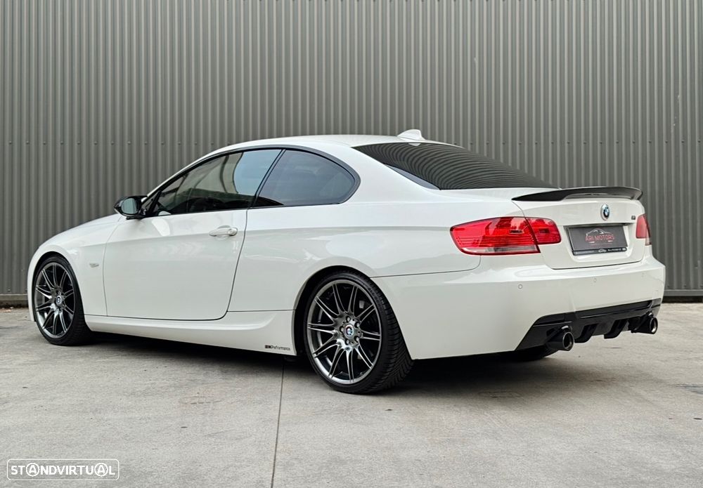BMW 320 d Coupe - 13