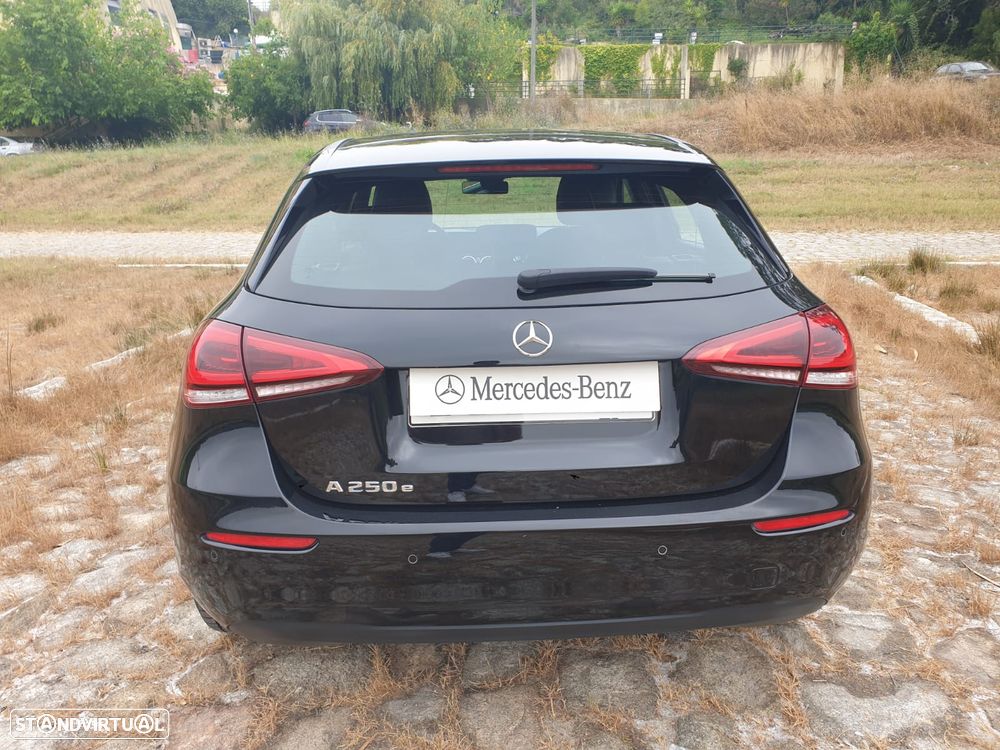 Mercedes-Benz A 250 e Progressive - 11