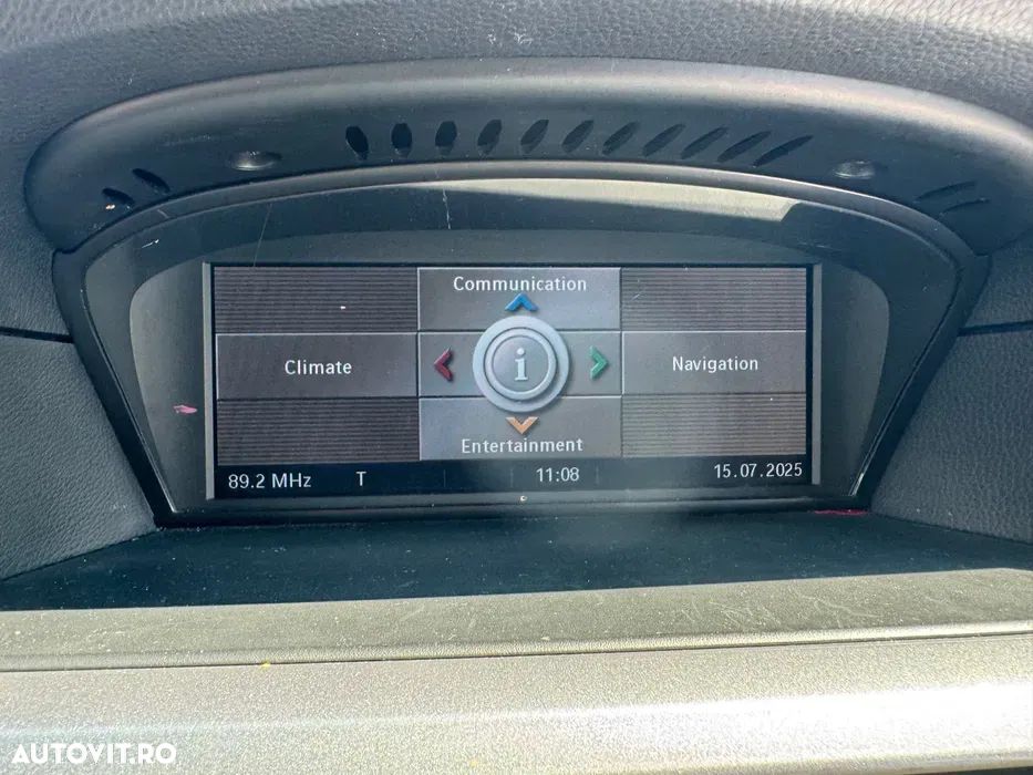 BMW Seria 5 520d Touring Aut. - 8