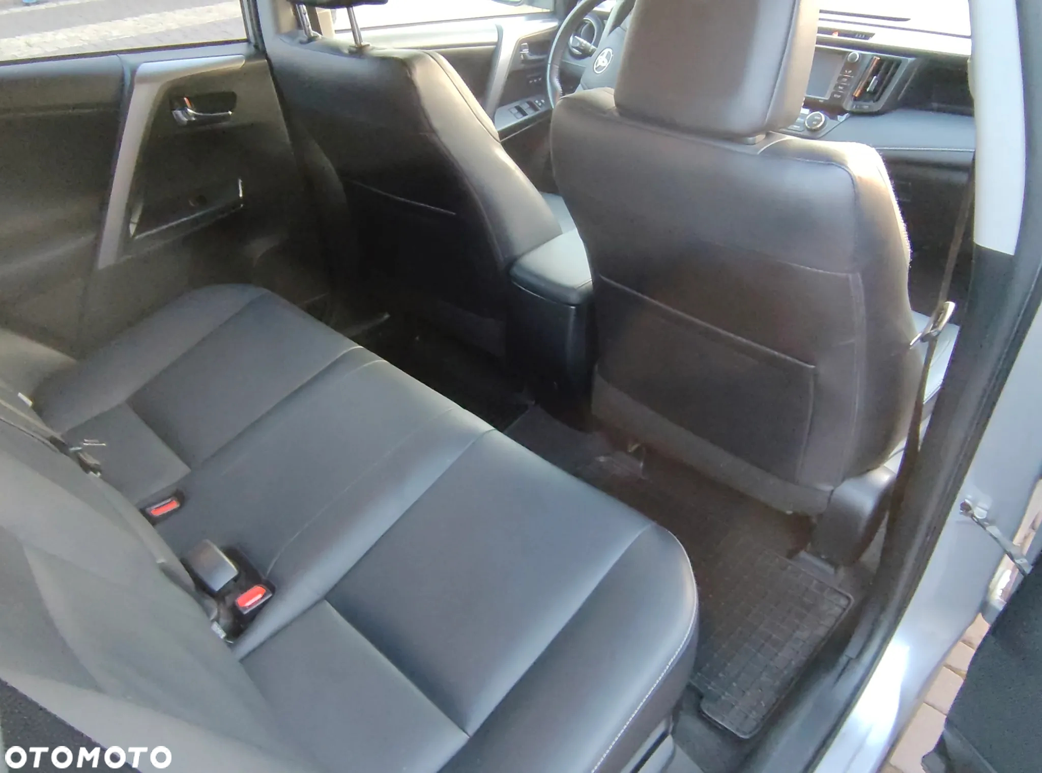 Toyota RAV4 Hybrid Premium 4x2 - 21
