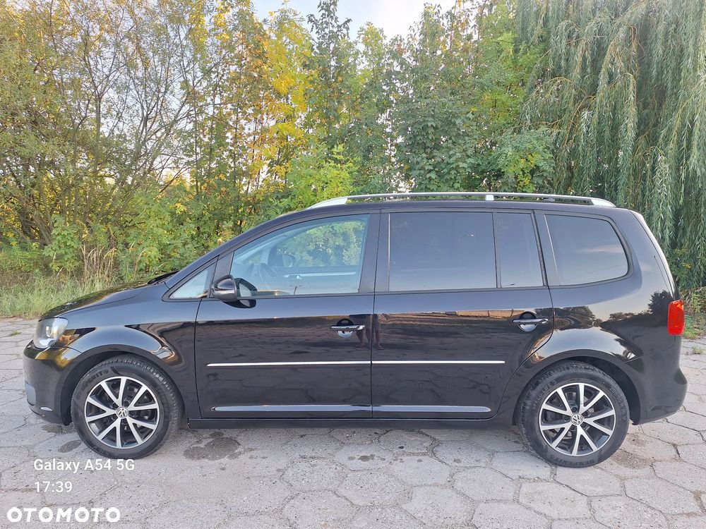 Volkswagen Touran 1.6 TDI DPF BlueMotion Technology Highline - 9