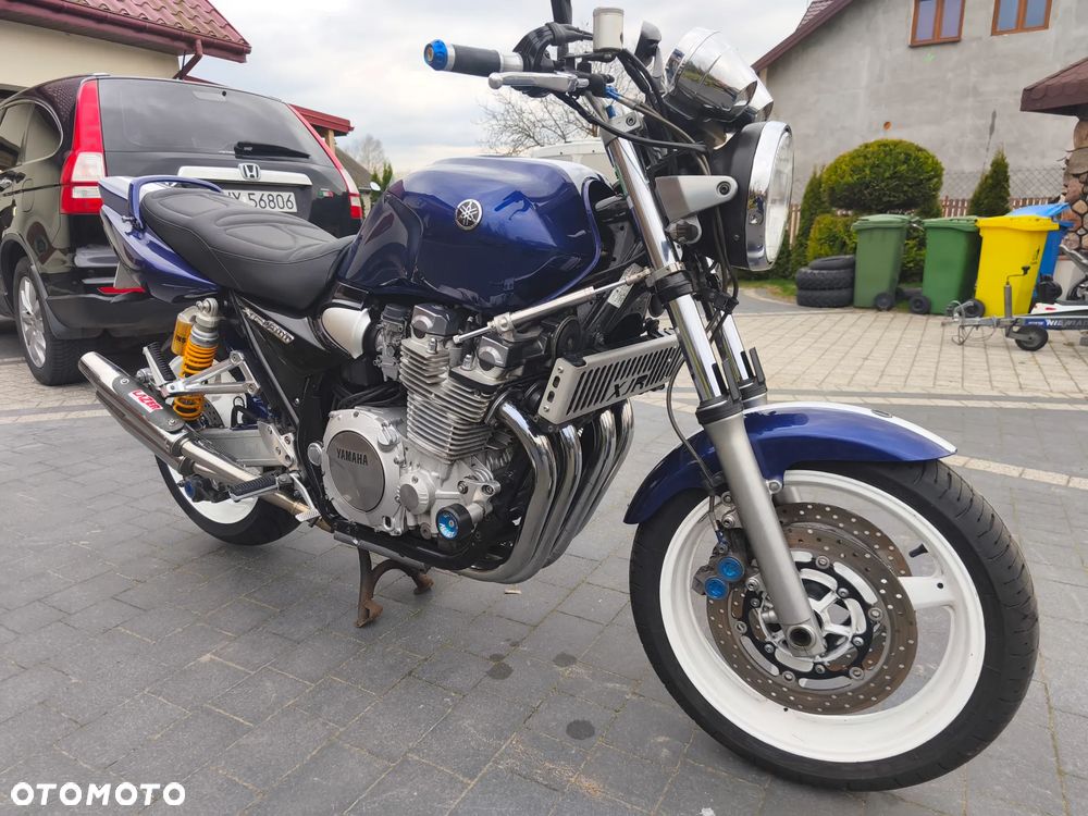 Yamaha XJR - 7