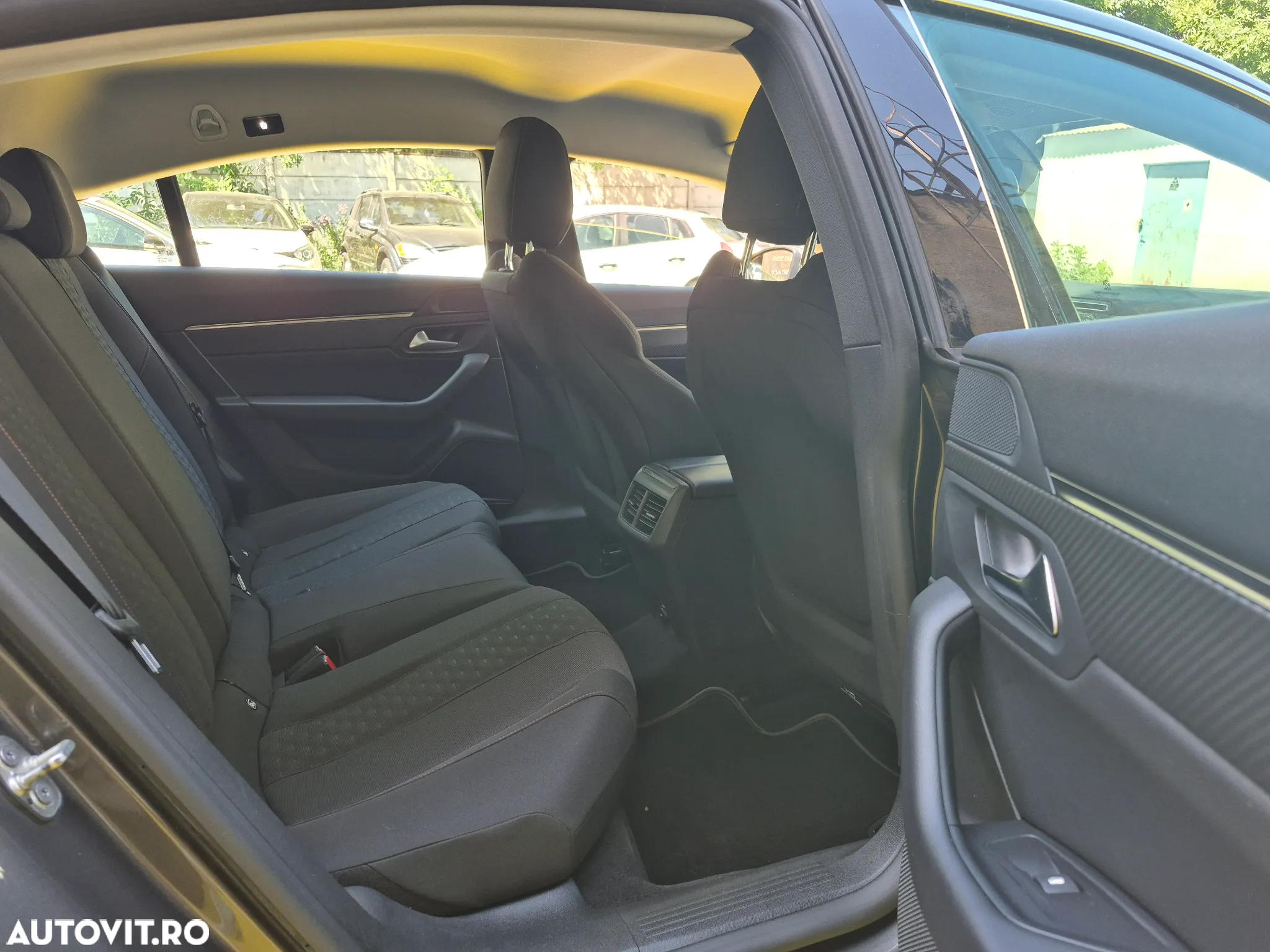 Peugeot 508 BlueHDi 130 EAT8 Allure - 11