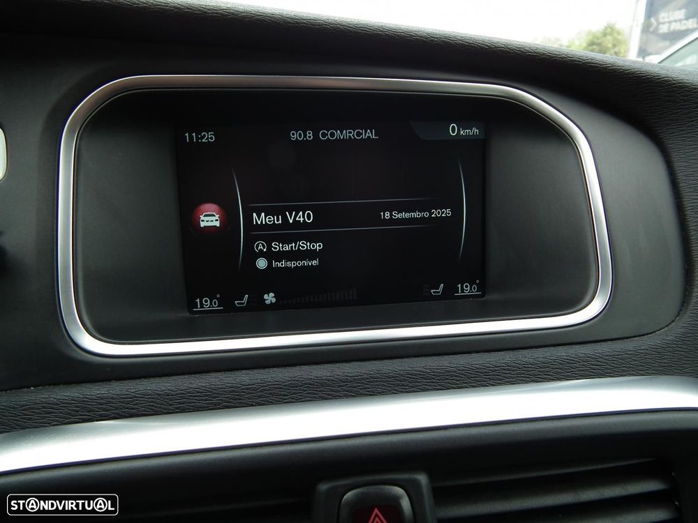Volvo V40 1.6 D2 Momentum - 26