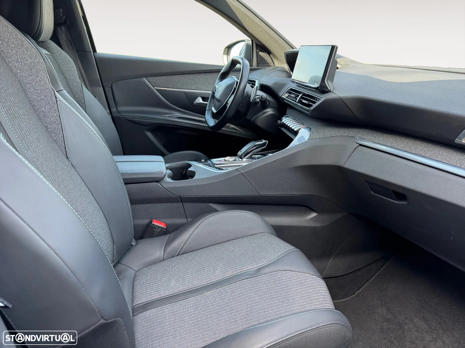 Peugeot 3008 1.5 BlueHDi Allure Pack EAT8 - 14