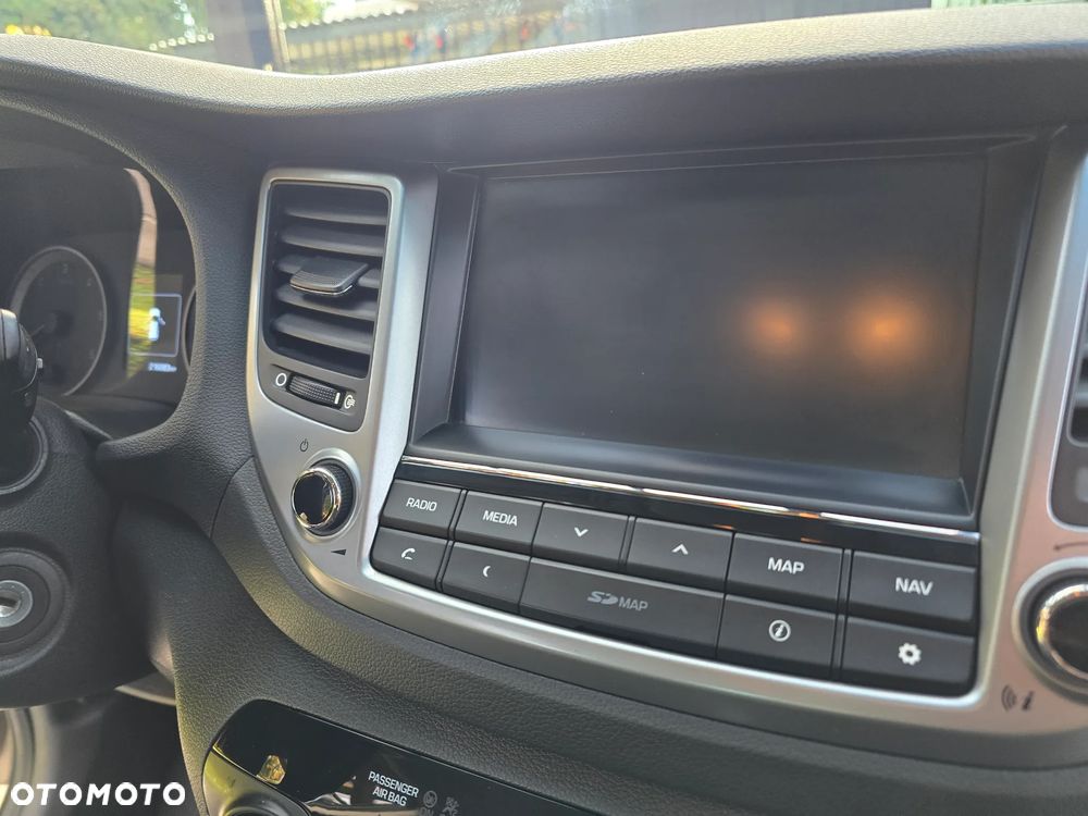 Hyundai Tucson ver-1-7-crdi-bluedrive-classic-2wd-dct - 17