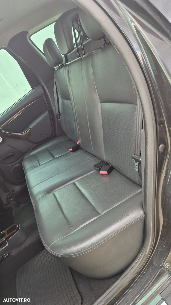 Dacia Duster 1.6 4x2 Laureate - 16