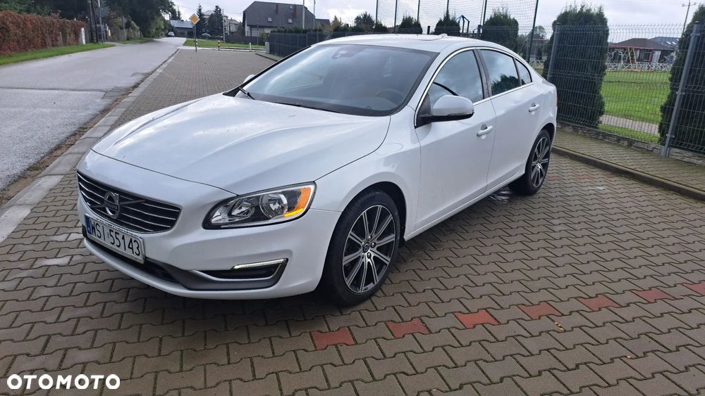 Volvo S60 - 1