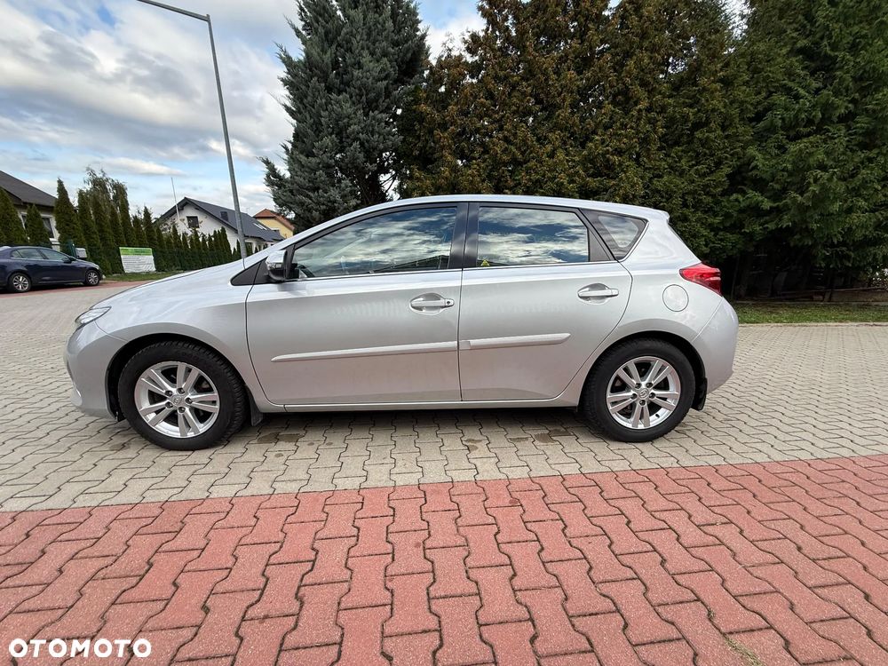 Toyota Auris - 15