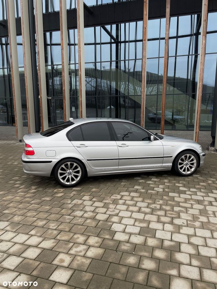 BMW Seria 3 320d Edition Sport - 4