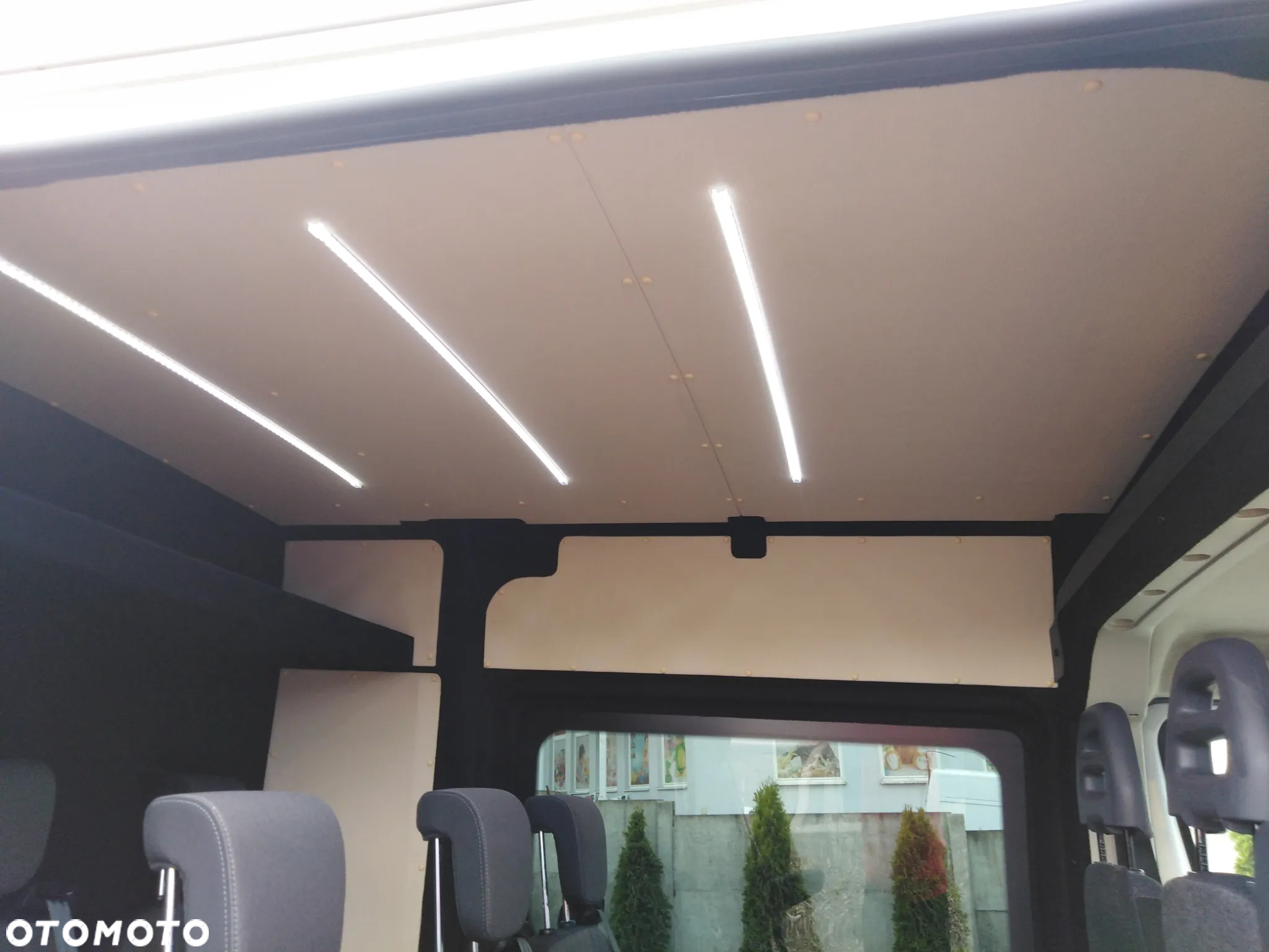 Volkswagen CRAFTER ZABUDOWA BRYGADOWA 6 7 9 OSÓB - 18