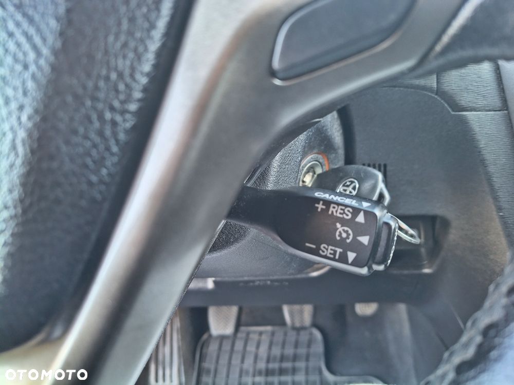 Toyota Avensis Touring Sports 1.8 Executive - 30