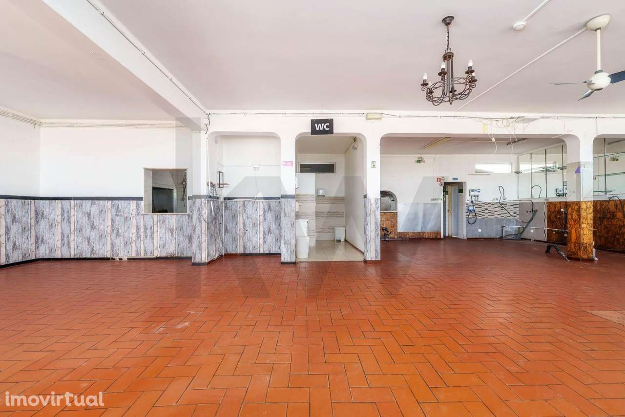 Moradia e Restaurante para venda localizado na EN 125 em Altura - Opor - Grande imagem: 5/60