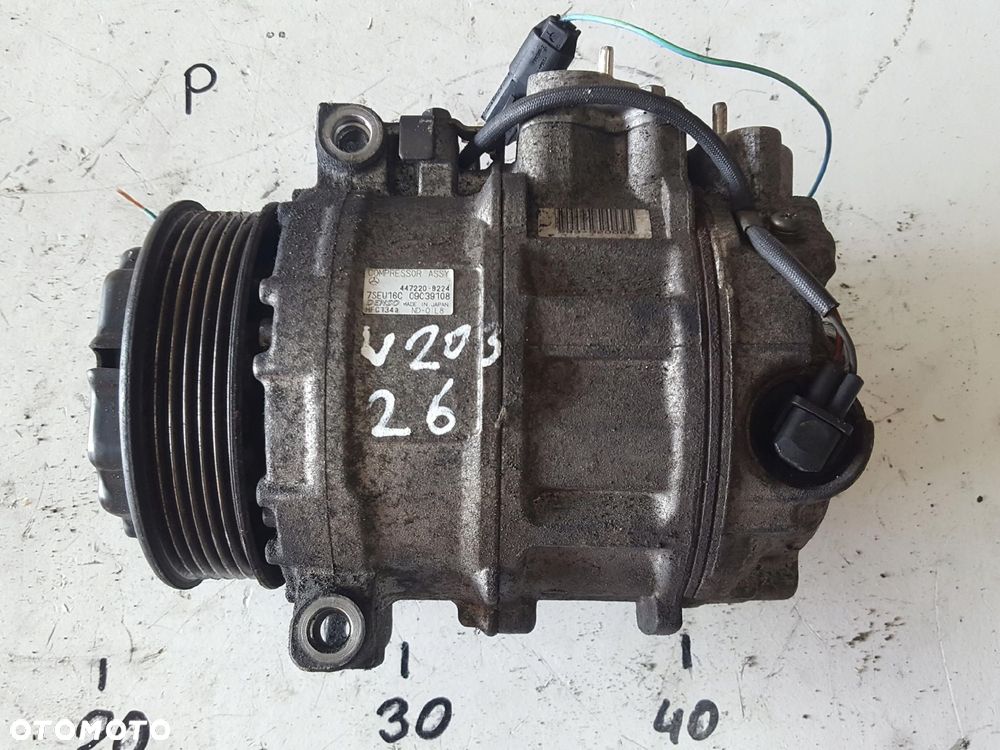 MERCEDES C KLASA W203 00-07r 2.2 CDI SPRĘŻARKA KILMATYZACJI - 1