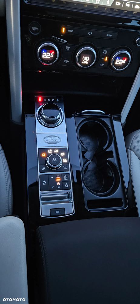 Land Rover Discovery - 34