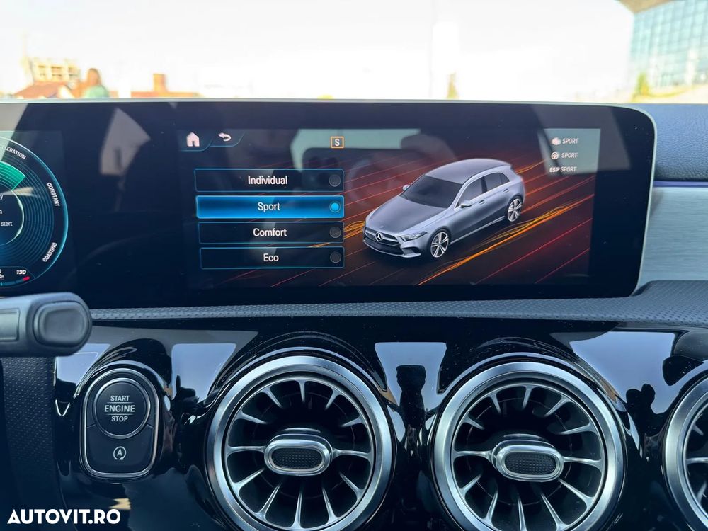 Mercedes-Benz A 180 7G-DCT AMG Line - 16