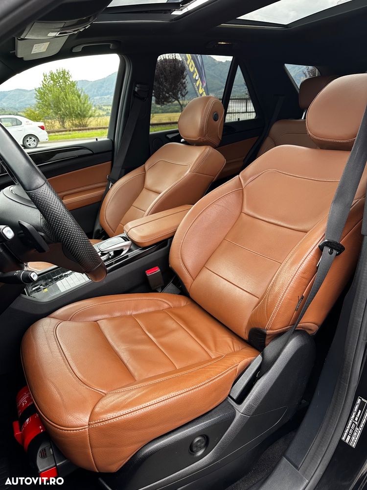 Mercedes-Benz GLE 250 d 4Matic 9G-TRONIC AMG Line - 12