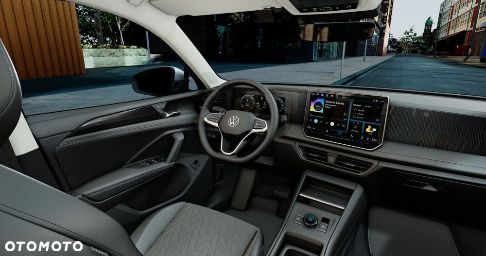 Volkswagen Tiguan - 10