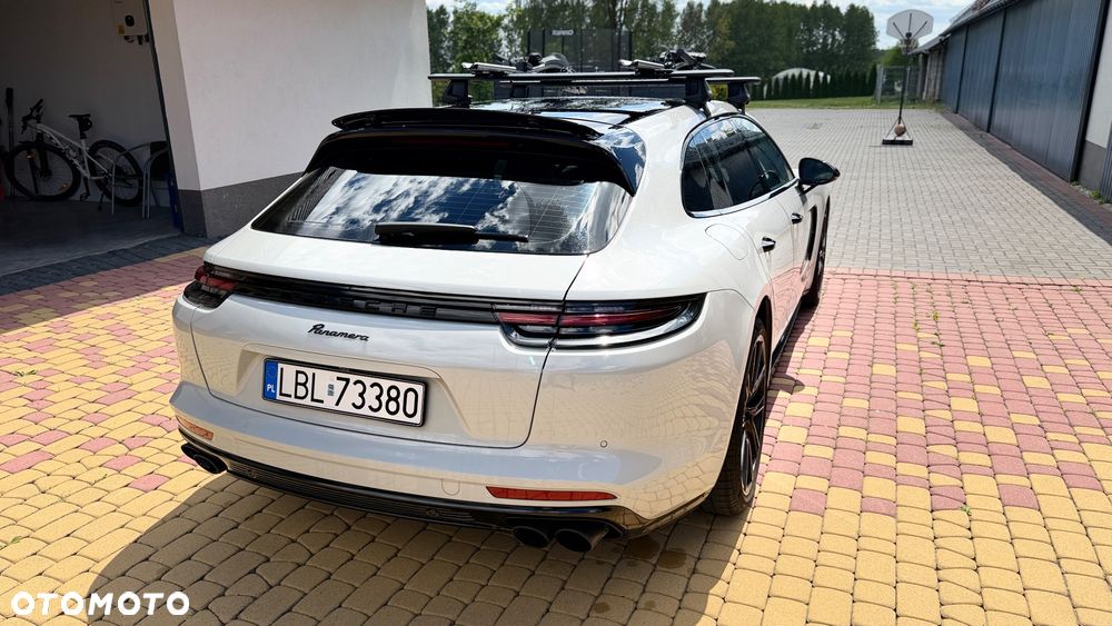 Porsche Panamera 4S - 6